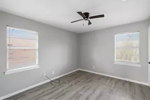 3901 Hiland Dr, Beverly Hills, TX 76711 - Photo 10