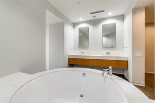 2430 Victory Park Ln, Dallas, TX 75219 - Photo 24