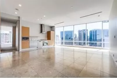 2430 Victory Park Lane #1809, Dallas, TX 75219 - Photo 2