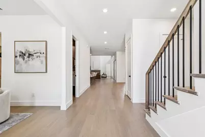 6402 Kenwood Avenue, Dallas, TX 75214 - Photo 2