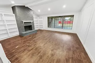 2409 Castle St, Irving, TX 75038 - Photo 4