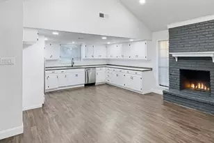 2409 Castle St, Irving, TX 75038 - Photo 22