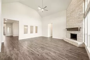 11633 Panther Dr, Godley, TX 76044 - Photo 16