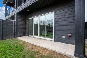 807 S Glasgow Dr, Dallas, TX 75223 - Photo 38