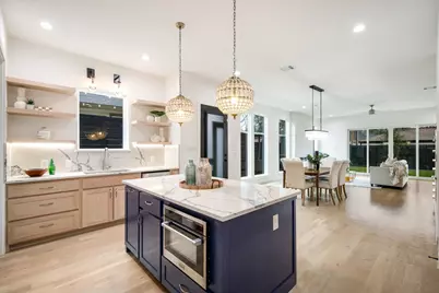 807 S Glasgow Drive, Dallas, TX 75223 - Photo 12