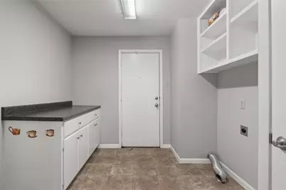 2200 W Rosedale Street S #B, Fort Worth, TX 76110 - Photo 20