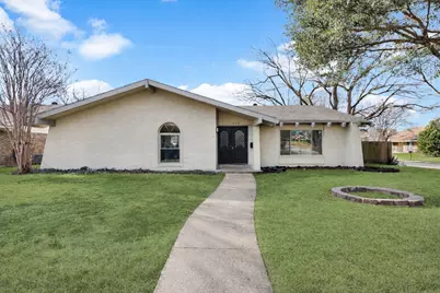 1826 Kingsbridge Drive, Garland, TX 75044 - Photo 2