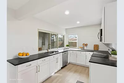 1826 Kingsbridge Drive, Garland, TX 75044 - Photo 14