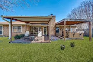 7505 Mapleleaf Dr, North Richland Hills, TX 76182 - Photo 24