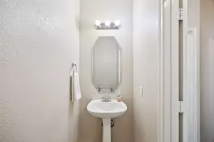 3601 Lone Mountain Tr, McKinney, TX 75070 - Photo 16