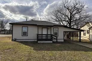 1705 Langford St, Greenville, TX 75401 - Photo 4