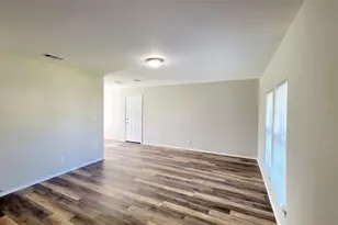 1705 Langford St, Greenville, TX 75401 - Photo 6