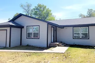 1705 Langford St, Greenville, TX 75401 - Photo 2