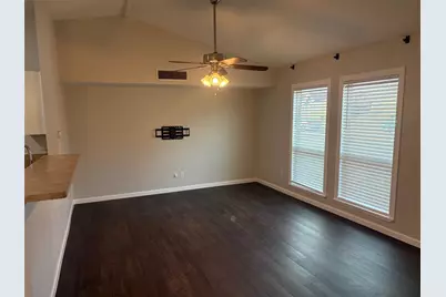 6019 Dooley Drive, The Colony, TX 75056 - Photo 2