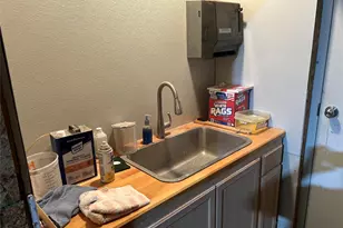 140 Hollis Rd, Waxahachie, TX 75167 - Photo 38