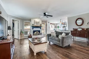 140 Hollis Rd, Waxahachie, TX 75167 - Photo 4