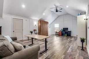 140 Hollis Rd, Waxahachie, TX 75167 - Photo 12