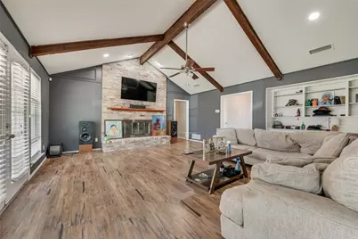 1301 Ranch Valley Drive, DeSoto, TX 75115 - Photo 2