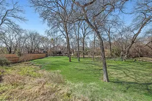 1301 Ranch Valley Dr, DeSoto, TX 75115 - Photo 6