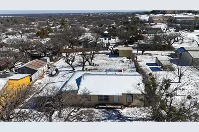 304 Neblett Street, Eastland, TX 76448 - Photo 2