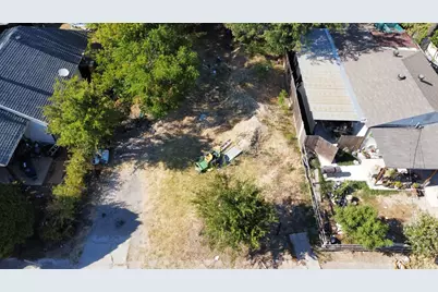 1333 Amos Street, Dallas, TX 75212 - Photo 2