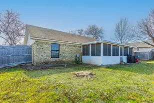 202 E San Benito Dr, Robinson, TX 76706 - Photo 26