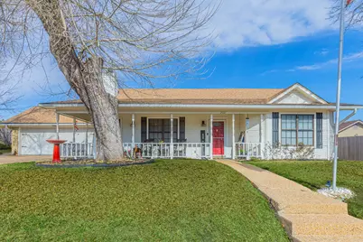 202 E San Benito Drive, Robinson, TX 76706 - Photo 2