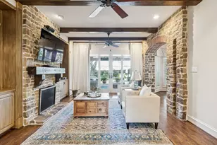 9227 Lanshire Dr, Dallas, TX 75238 - Photo 8