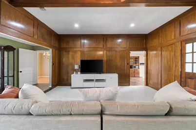 2109 Clearbrook Court, Arlington, TX 76013 - Photo 6