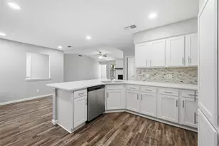 705 Timberoaks Dr, Azle, TX 76020 - Photo 4