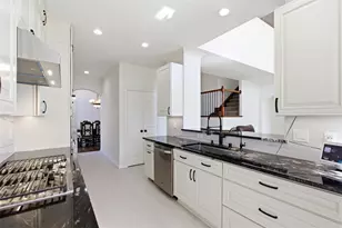 811 Rushmore Dr, Allen, TX 75002 - Photo 2