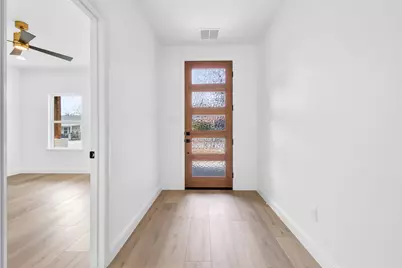 128 Cottonwood Street, Fort Worth, TX 76111 - Photo 10