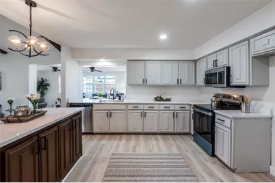 2800 Arcadia Lane, Carrollton, TX 75007 - Photo 12