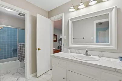 3800 Hollow Creek Road, Benbrook, TX 76116 - Photo 22