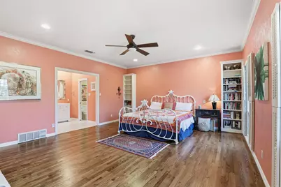 3800 Hollow Creek Road, Benbrook, TX 76116 - Photo 18