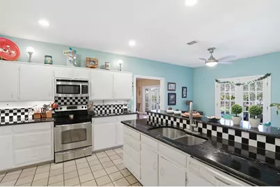 3800 Hollow Creek Road, Benbrook, TX 76116 - Photo 12