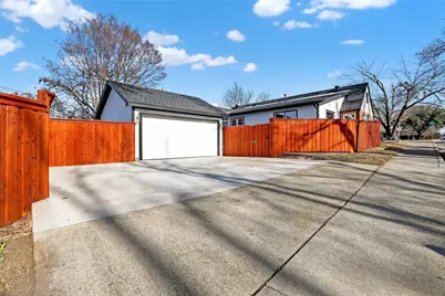 7003 Lindsley Avenue, Dallas, TX 75223 - Photo 32