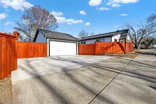 7003 Lindsley Ave, Dallas, TX 75223 - Photo 32