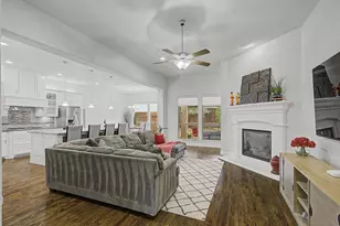 8808 Honeysuckle Dr, Argyle, TX 76226 - Photo 10