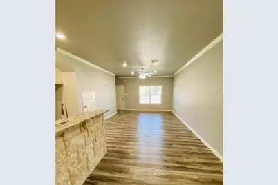 716 S Main Street #718, McGregor, TX 76657 - Photo 2