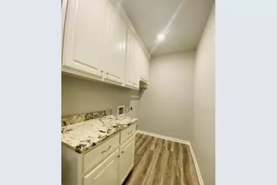 716 S Main Street #718, McGregor, TX 76657 - Photo 10