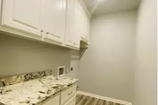 716 S Main St, McGregor, TX 76657 - Photo 10