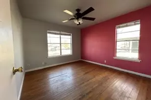 208 Bagin St, Whitesboro, TX 76273 - Photo 6