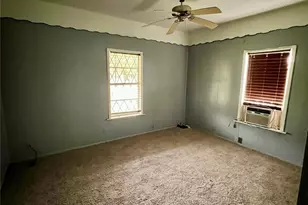 1803 Franklin Ave, Bonham, TX 75418 - Photo 2