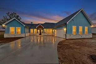 335 Cross Tie Ranch Rd, Trinidad, TX 75163 - Photo 1