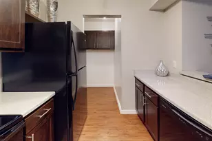 1826 Esters Rd, Irving, TX 75061 - Photo 8