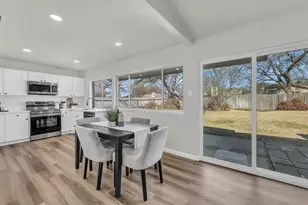 211 Pebblebrook St, Arlington, TX 76014 - Photo 10