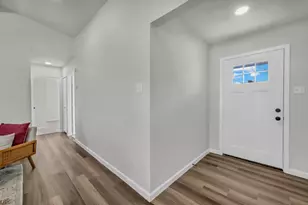 211 Pebblebrook St, Arlington, TX 76014 - Photo 4