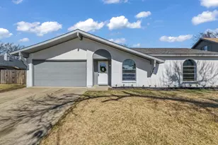 211 Pebblebrook St, Arlington, TX 76014 - Photo 1