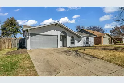 211 Pebblebrook Street, Arlington, TX 76014 - Photo 2